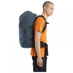 Arc'teryx Konseal 40 - Climbing Backpack 17 Arc'teryx Konseal 40 - Climbing Backpack -Rab Store arcteryx konseal 40 climbing backpack detail 8