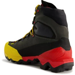 La Sportiva Aequilibrium LT GTX - Mountaineering Boots 15 La Sportiva Aequilibrium LT GTX - Mountaineering Boots -Rab Store la sportiva aequilibrium lt gtx mountaineering boots detail 5