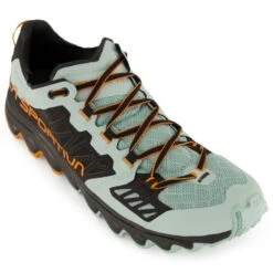 La Sportiva Helios III - Trail Running Shoes 15 La Sportiva Helios III - Trail Running Shoes -Rab Store la sportiva helios iii trail running shoes detail 7