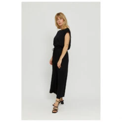 Women's Neola Jumpsuit - Jumpsuit 12 Women's Neola Jumpsuit - Jumpsuit -Rab Store mazine womens neola jumpsuit jumpsuit detail 5