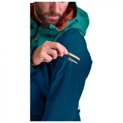 Ortovox 2L Swisswool Sedrun Jacket - Ski Jacket 10 Ortovox 2L Swisswool Sedrun Jacket - Ski Jacket -Rab Store ortovox 2l swisswool sedrun jacket ski jacket detail 3