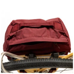 Cave Lid Pack - Shoulder Bag 10 Cave Lid Pack - Shoulder Bag -Rab Store specialized fjaellraeven cave lid pack shoulder bag detail 4