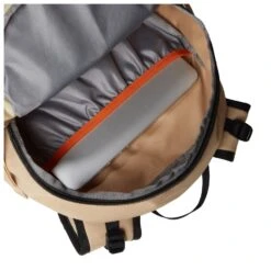 The North Face Basin 18 - Walking Backpack 10 The North Face Basin 18 - Walking Backpack -Rab Store the north face basin 18 walking backpack detail 4